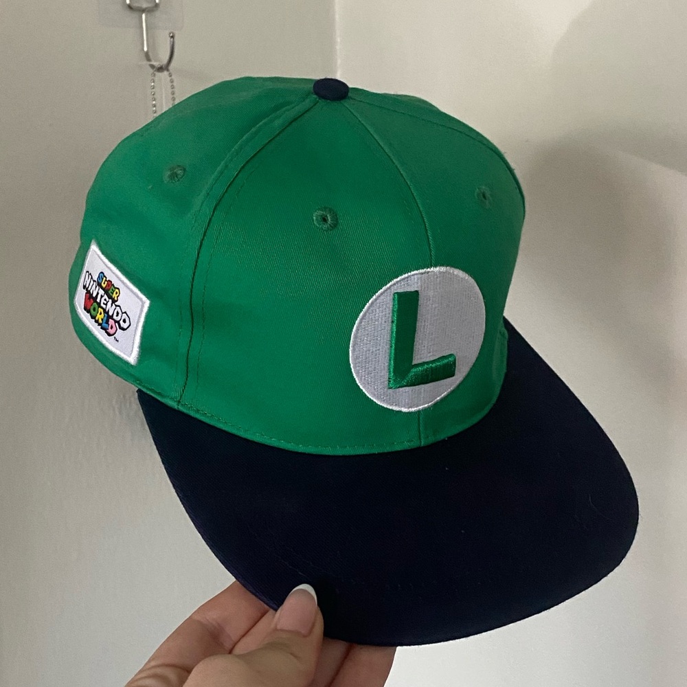 Luigi Universal Studios Men’s Hat